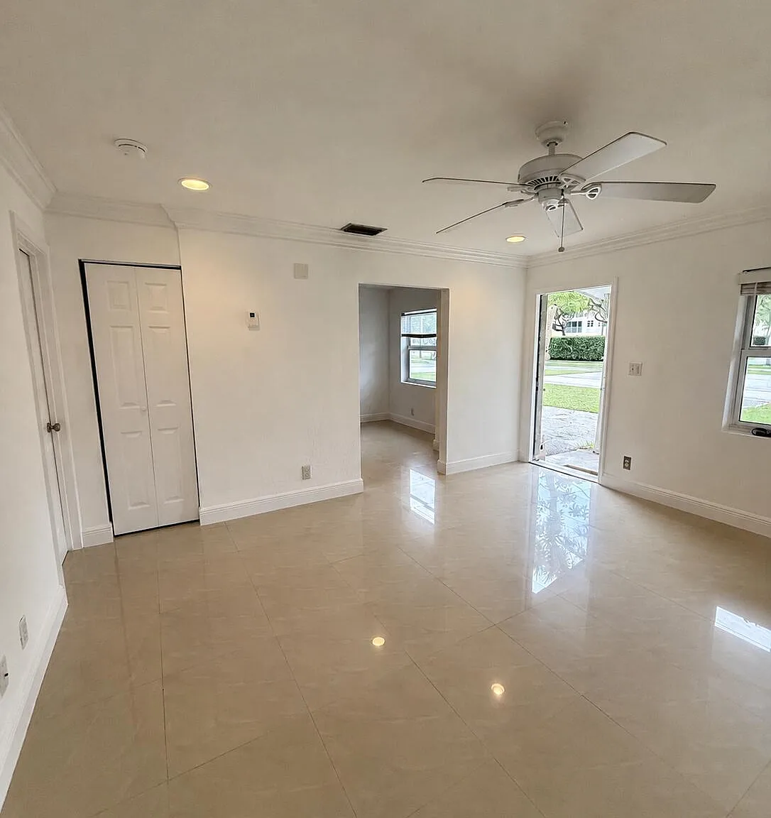 1 bed, 1.0 bath, 625 sqft, $2,100 — Photo 2
