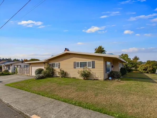 1136 Hodgson St, Eureka, CA 95503