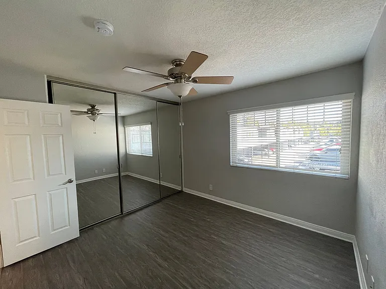 Park Plaza Apartments — Photo 117