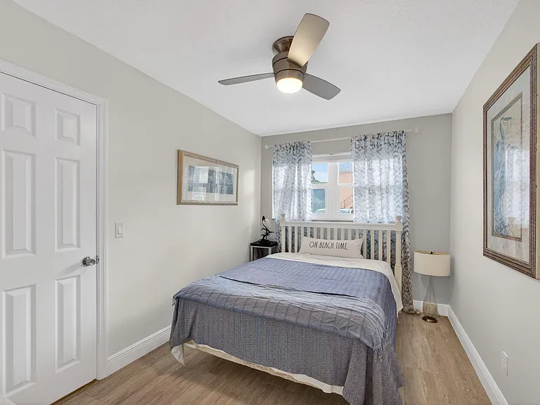 2950 SE Ocean Blvd — Photo 17