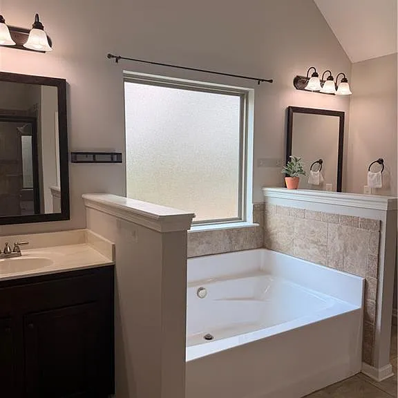 559 Madison Park Dr — Photo 33