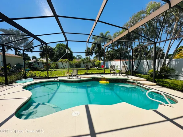 3360 Meadowridge Dr, Melbourne, FL 32901