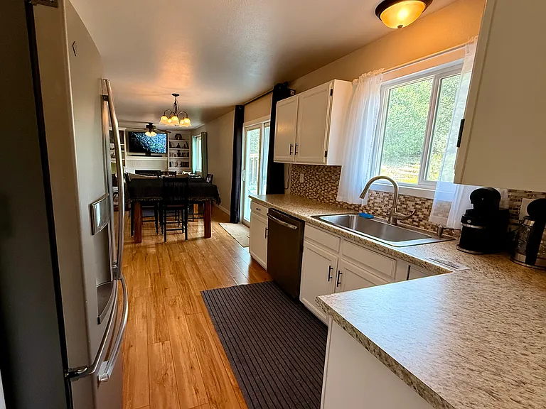 602 Crosstrail Dr #C — Photo 11