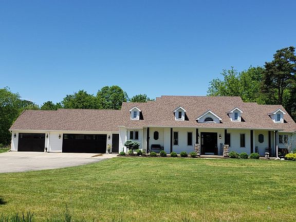 4th image of 1615 Creek Side Ct