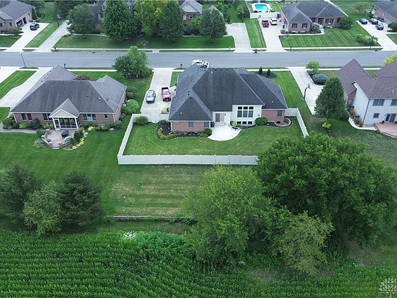 2nd image of 2771 Meadowpoint Dr
