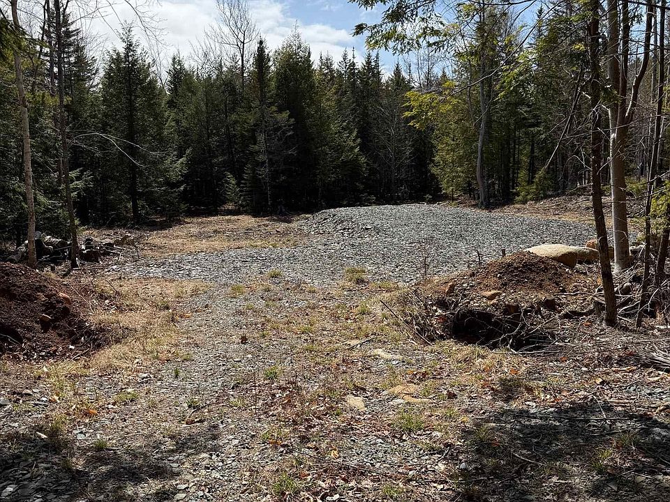 1st image of Dauphinee Rd Lot 18