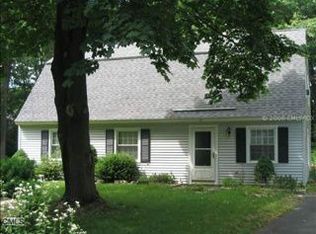21 Birch Rd, New Fairfield, CT 06812