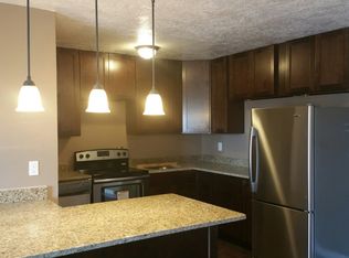 13204 Mountain Pl NE APT B, Albuquerque, NM 87112