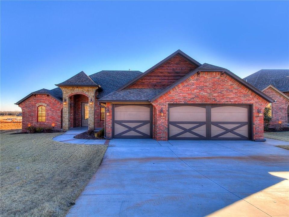 1st image of 1304 N Wisteria Ter