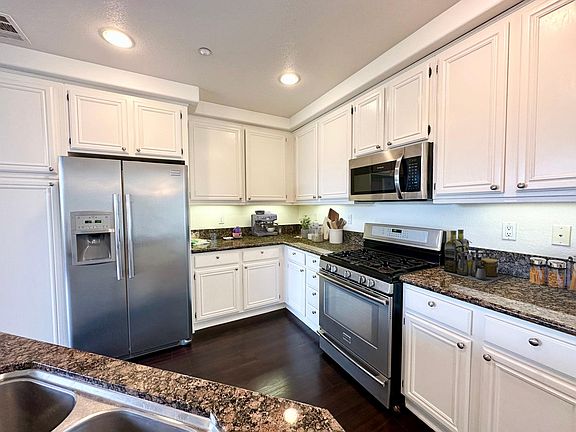 2nd image of 2744 Escala Cir