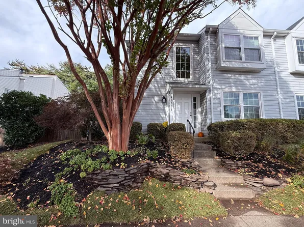 14000B Grumble Jones Ct, Centreville, VA 20121