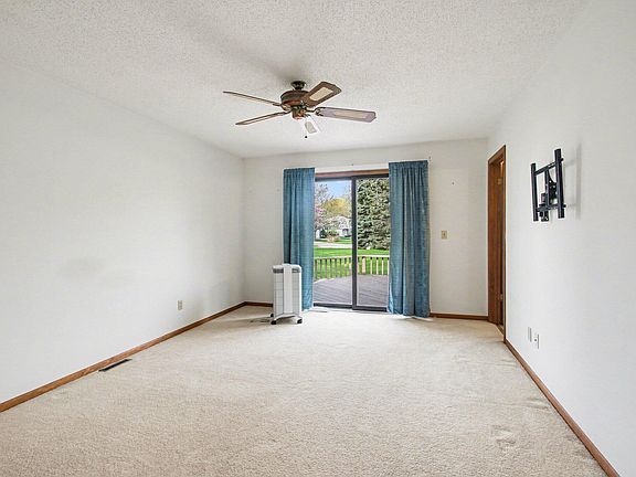 5th image of 810 Saint Joseph St