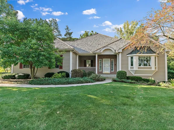 11201 Dorham Ln, Woodstock, IL 60098