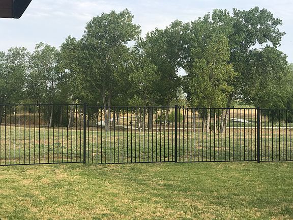 5th image of 4715 Lakepark Dr