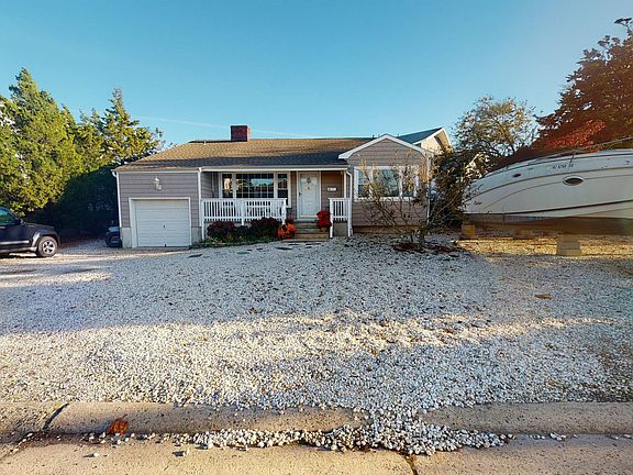 2nd image of 10 Sturgis Rd