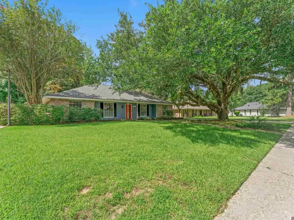12674 S Highmeadow Ct, Baton Rouge, LA 70816