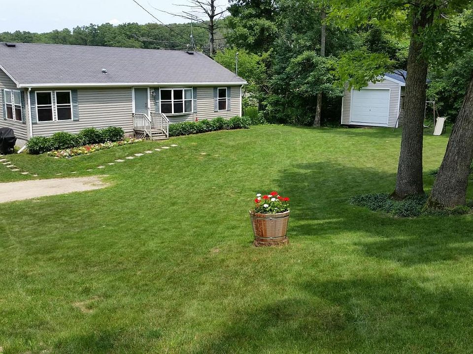 1st image of 4745 118th Ave