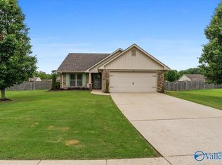 114 Denton Dr, Huntsville, AL 35811