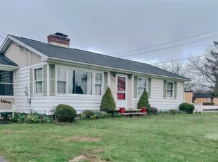 860 Cherry St, Waterford, PA