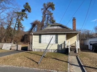 421 Harvard Rd, West Babylon, NY 11704