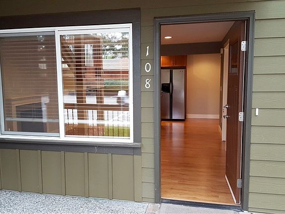 3rd image of 21305 48th Ave W APT B108