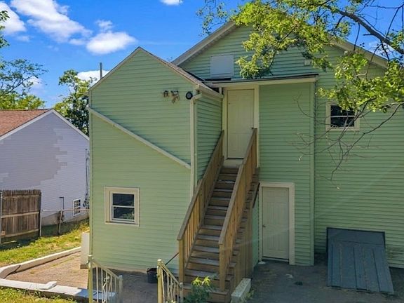 2nd image of 409 Crescent St