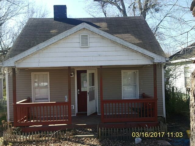 1st image of 1004 Race St