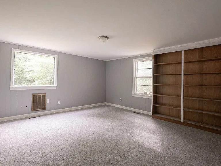 5570 Keith Rd — Photo 18