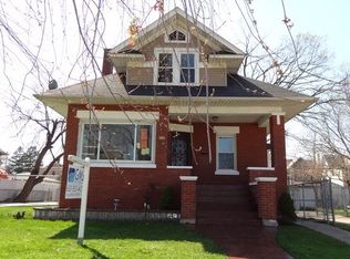 812 S 6th Ave, Maywood, IL 60153
