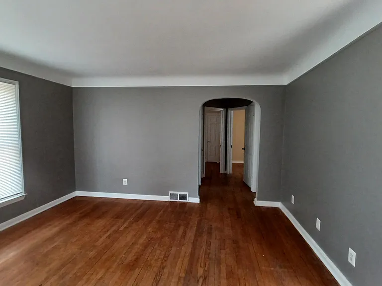14592 Whitcomb St — Photo 2