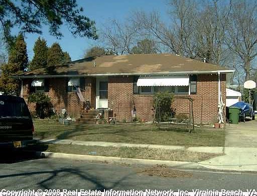 Cozy home near beach