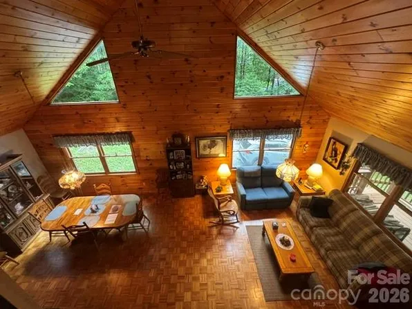 315 N River Rd, Sylva, NC 28779