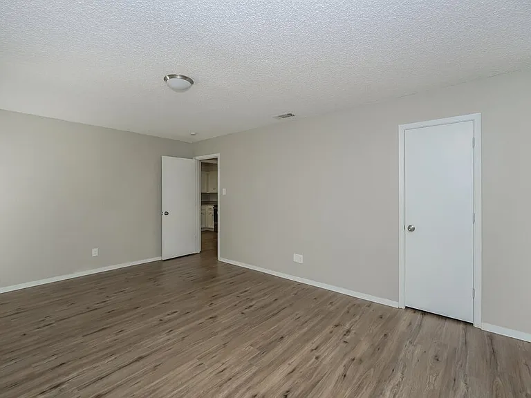 5732 Bermuda Dr — Photo 15