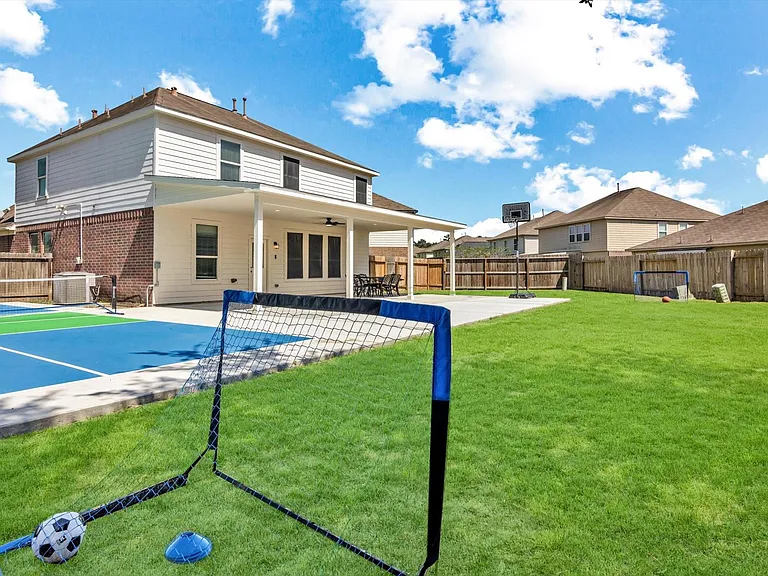 1722 Sun Point Ct — Photo 40