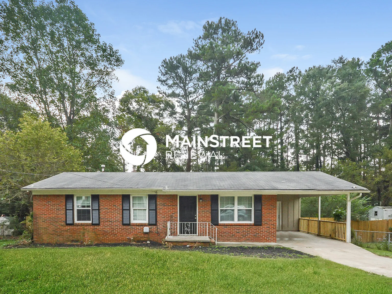 464 Pinecrest Dr — Photo 1
