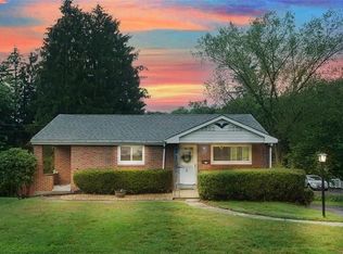 442 Home Dr, Trafford, PA 15085