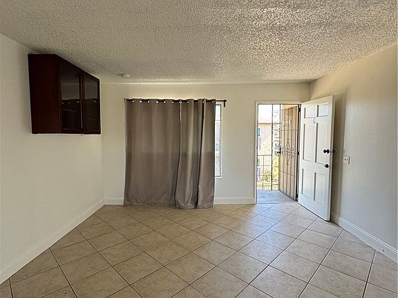 4th image of 7782 Mandrell Dr