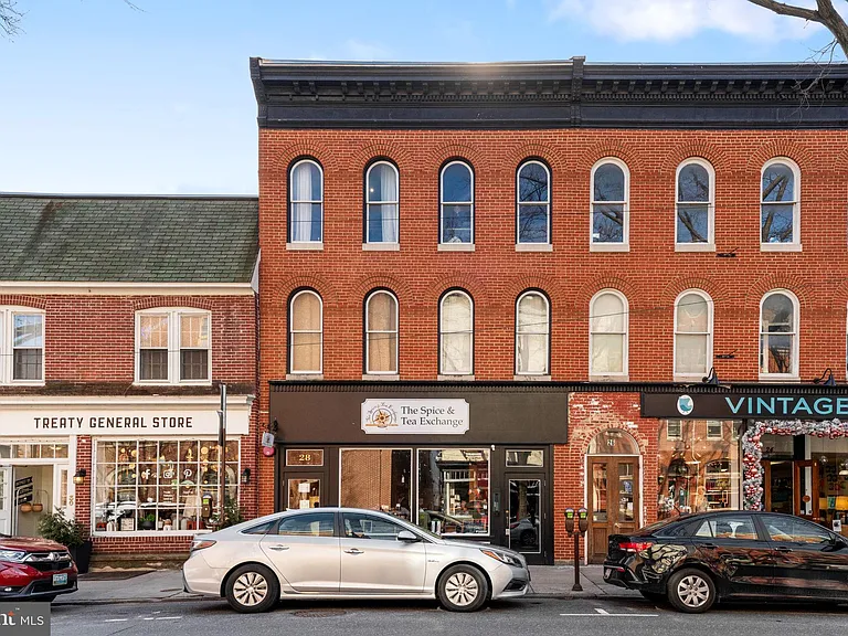 28 E Patrick St #1 — Photo 1