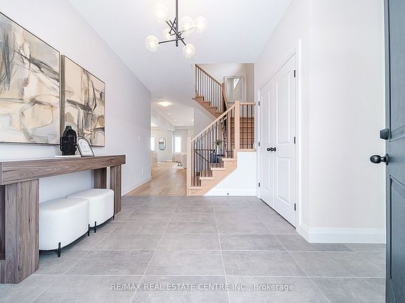 3rd image of 223 Otterbein Rd