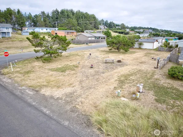 814 340th Place, Ocean Park, WA 98640