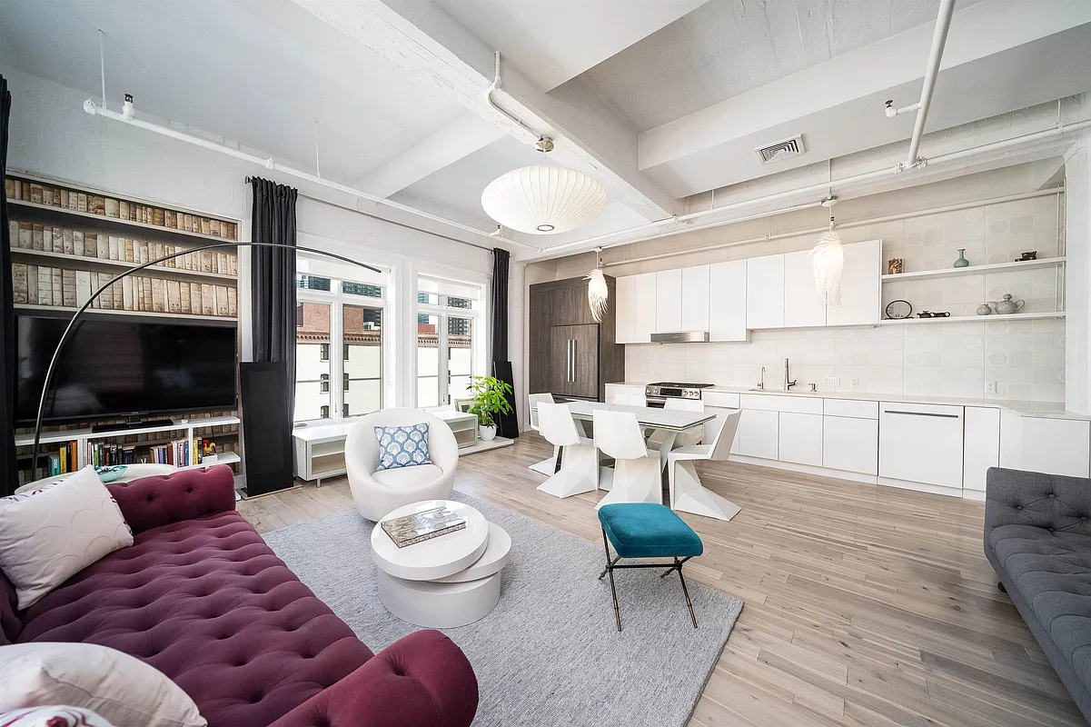 140 Bay Street 7O
