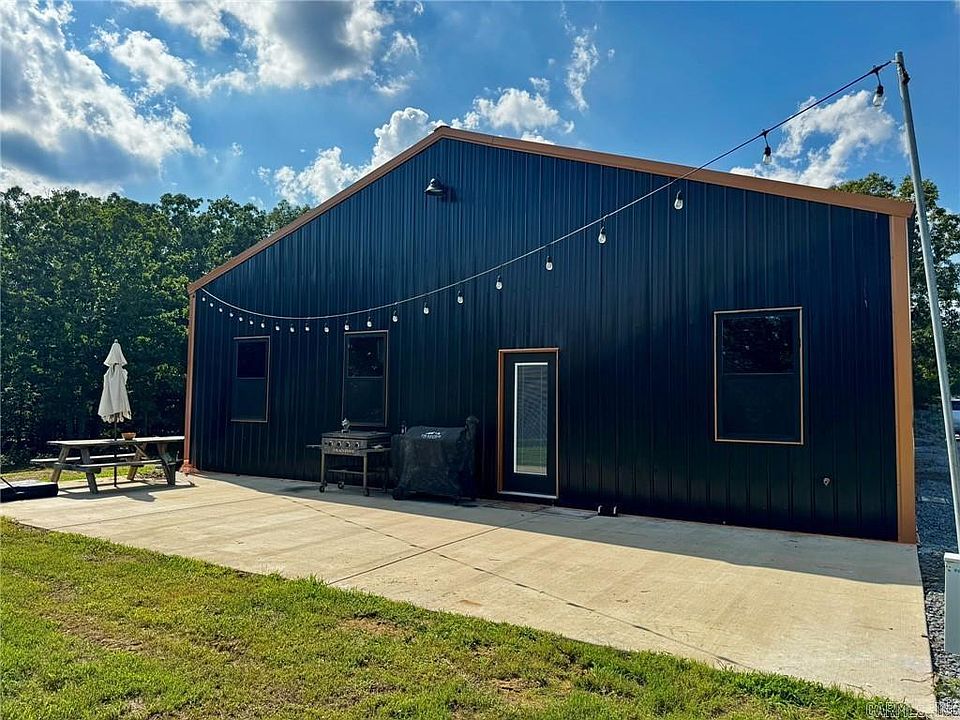 1st image of 100 Odom Point Rd