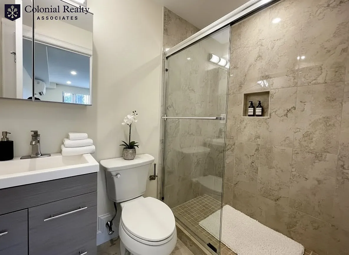 Studio, 1.0 bath, $2,500 — Photo 2