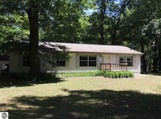 11851 E Edgar Rd, Vestaburg, MI 48891