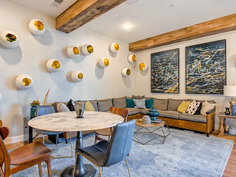 Leasing Office