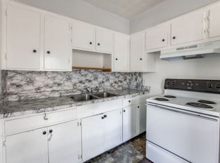 Chenevert Apartments, Houston, TX 77004