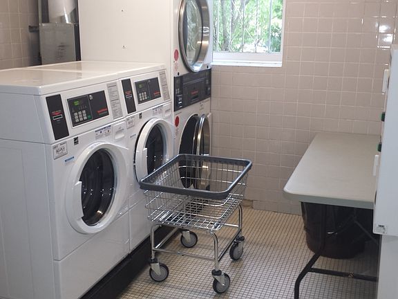 5th image of 8705 166th St APT 6H