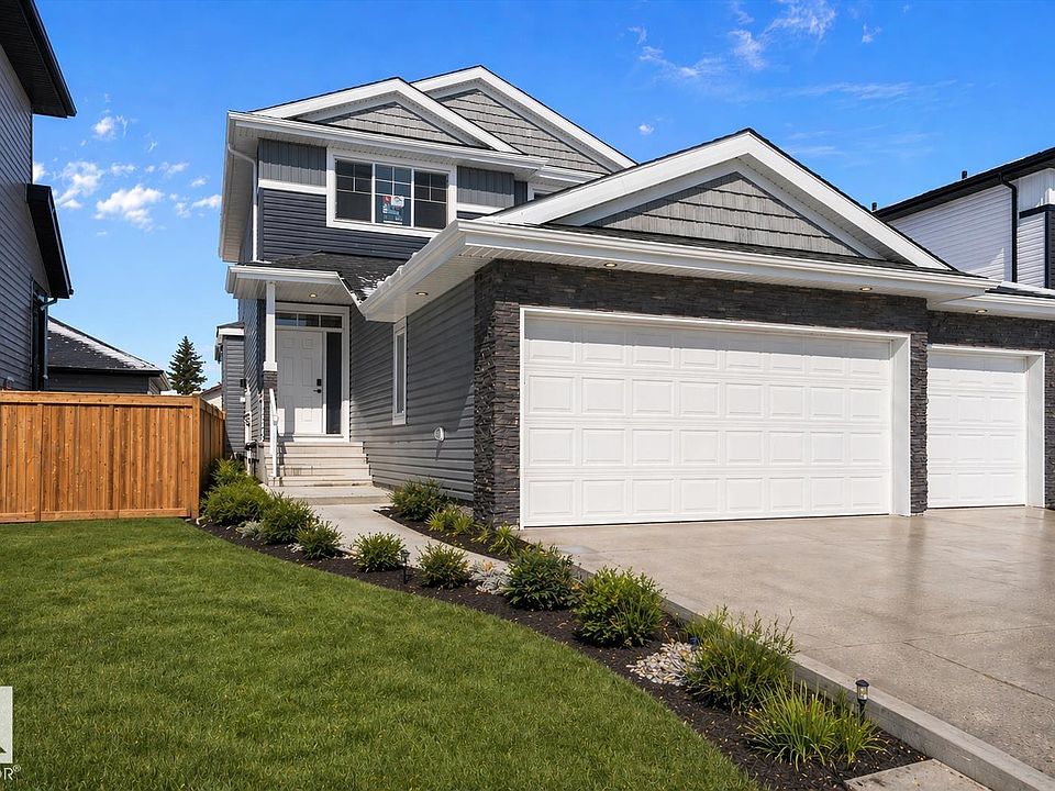 1st image of 76 Maple Cres