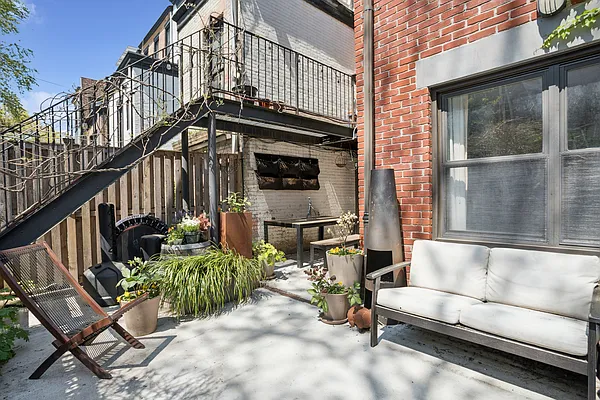 Sold by Corcoran | media 4