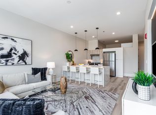 EdgeLux, Chicago, IL 60660